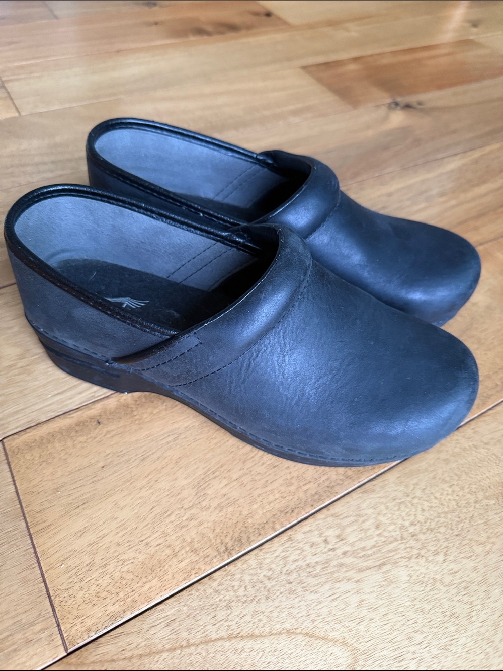 Dansko “Professional” clogs - Picture 2 of 6